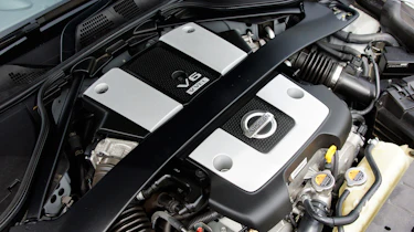 Nissan 370Z engine
