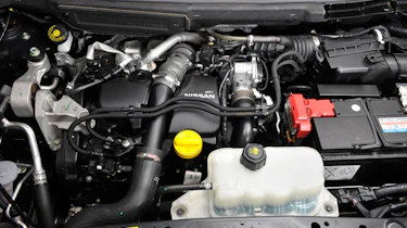 Used-Nissan-Juke-engine