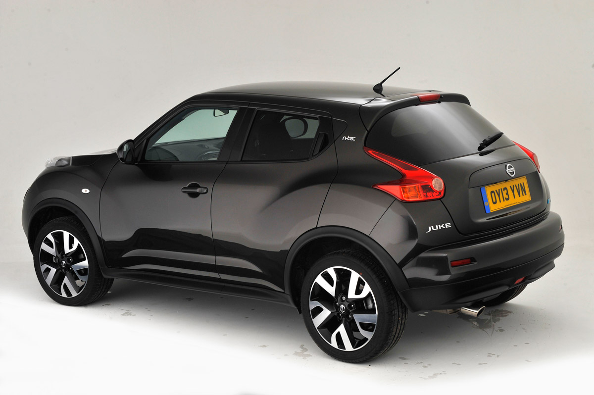 Used-Nissan-Juke-side