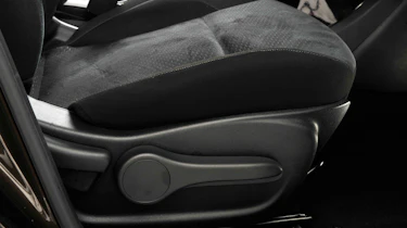 Used-Nissan-Juke-seat