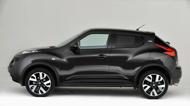Used-Nissan-Juke-left