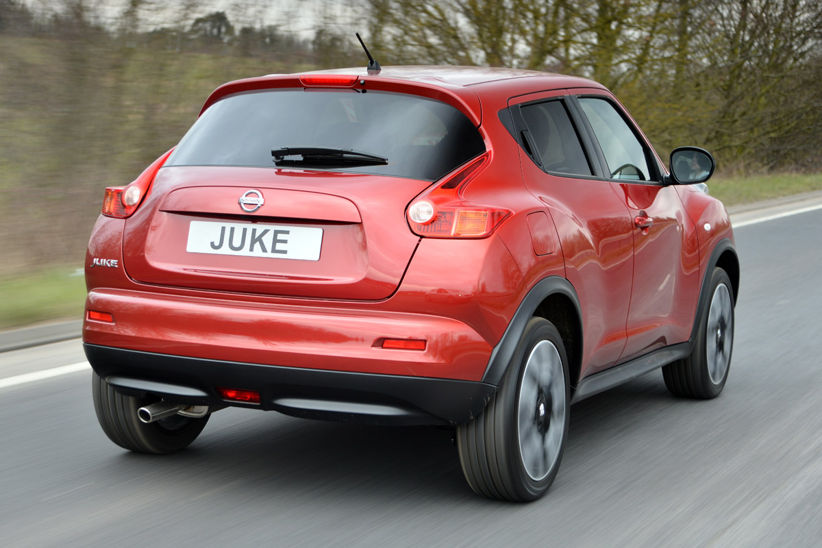 Nissan Juke n-tec rear tracking