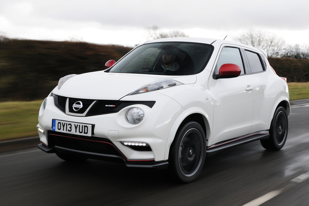Nissan Juke Nismo front tracking