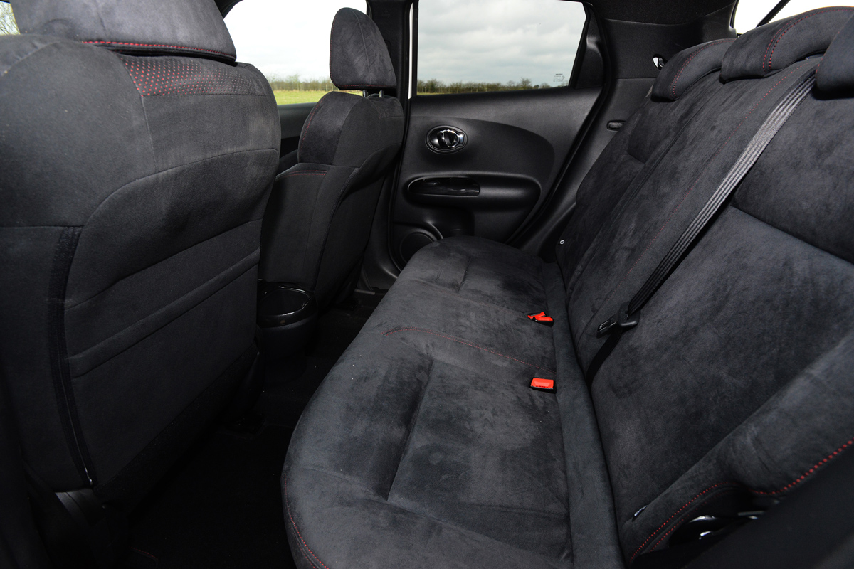 Nissan Juke Nismo 4WD rear seats