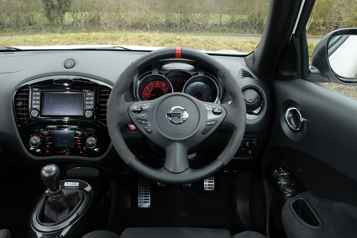 Nissan Juke Nismo interior