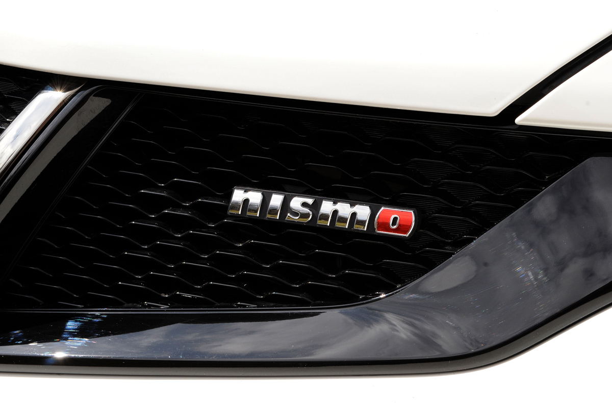 Nissan Juke Nismo grille