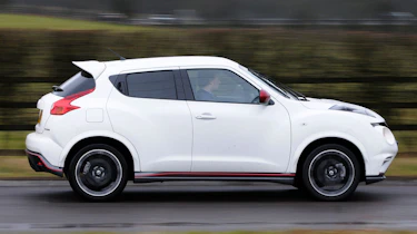Nissan Juke Nismo panning