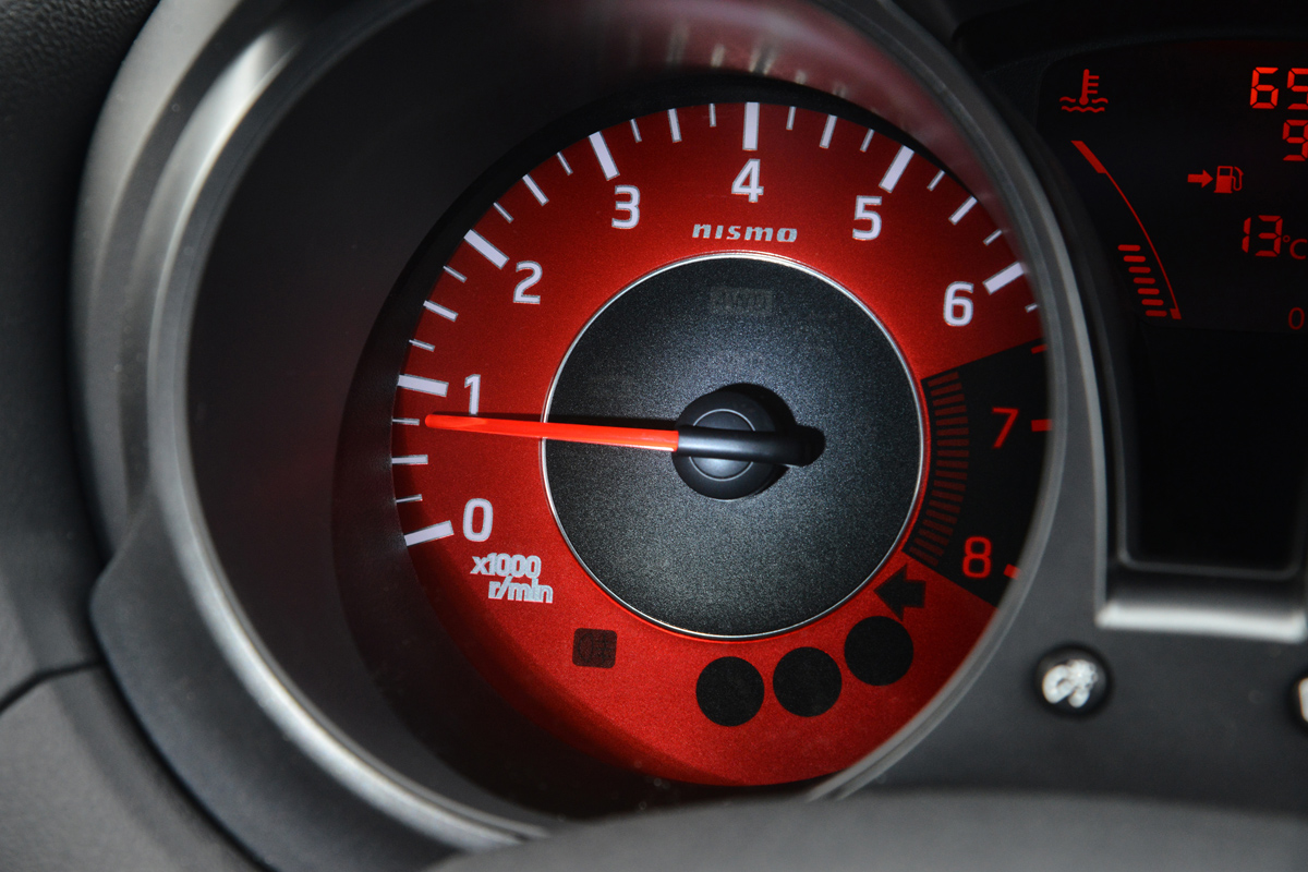 Nissan Juke Nismo 4WD dials