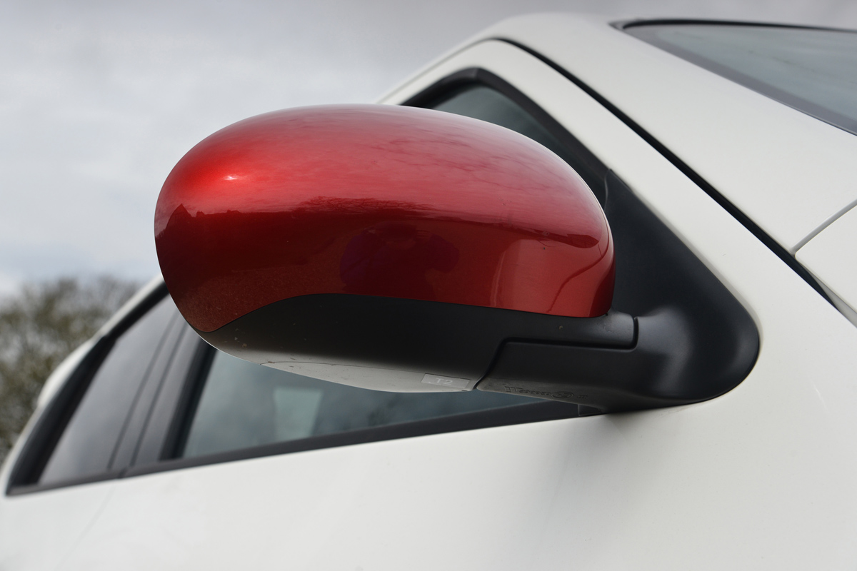 Nissan Juke Nismo 4WD wing mirror