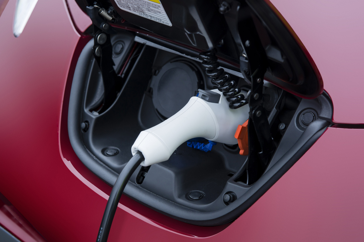 Nissan Leaf charge