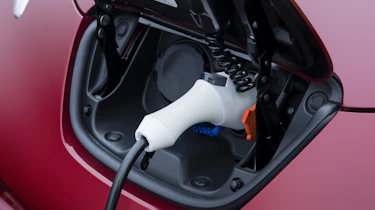 Nissan Leaf charge
