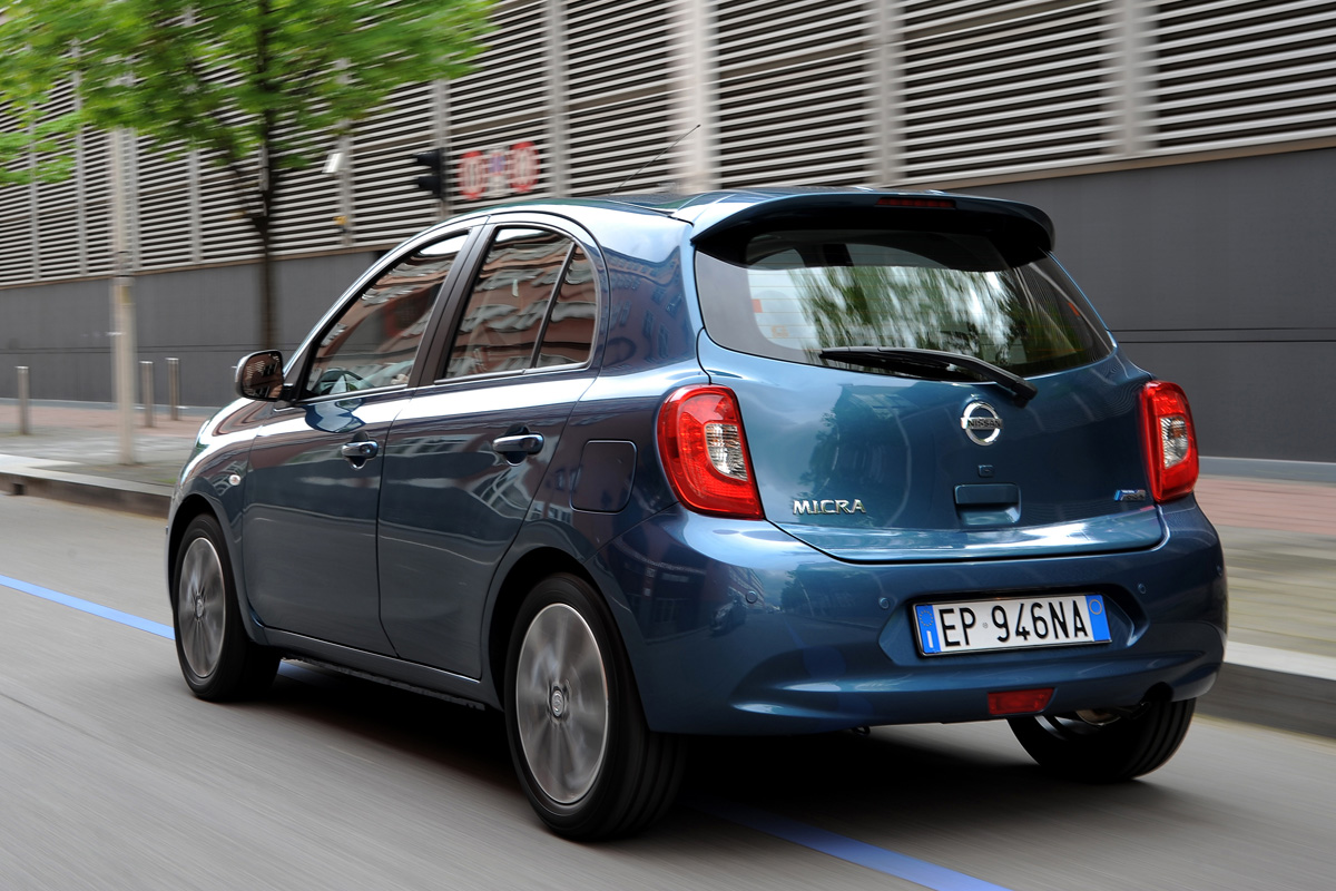 Nissan Micra rear tracking