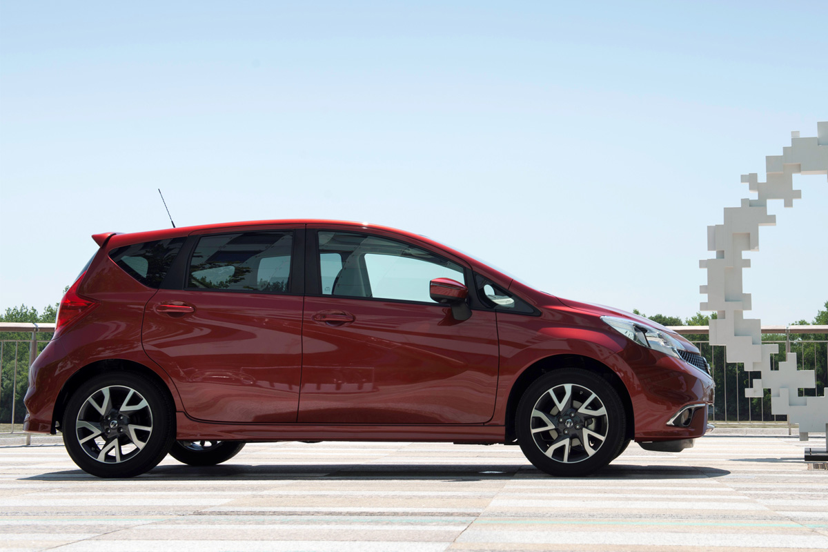 Nissan Note side