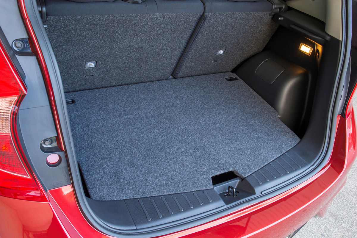Nissan Note boot