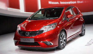 New Nissan Note front three-quarters