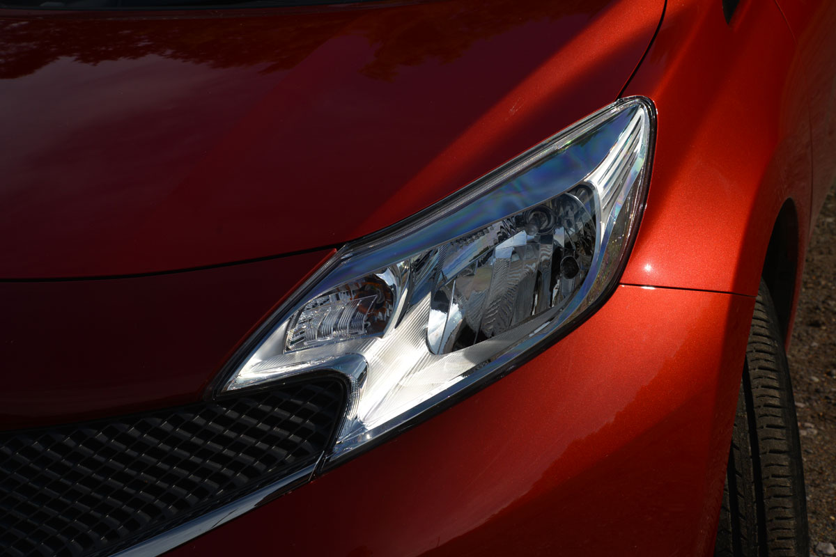 Nissan Note headlight