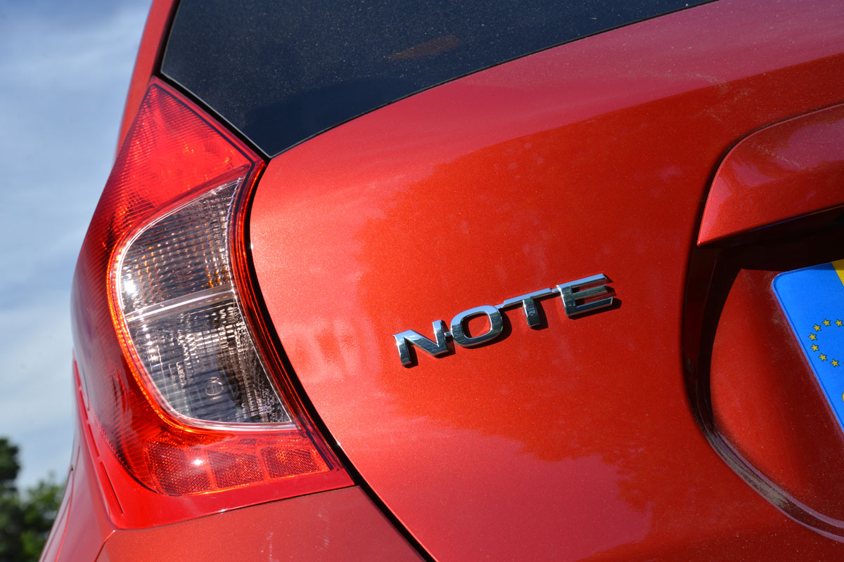 Nissan Note badge