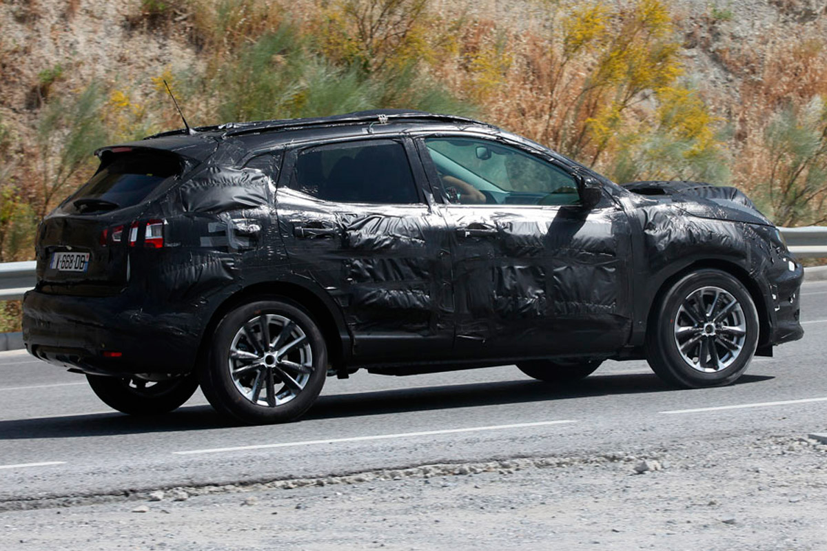 Nissan Qashqai rear quater