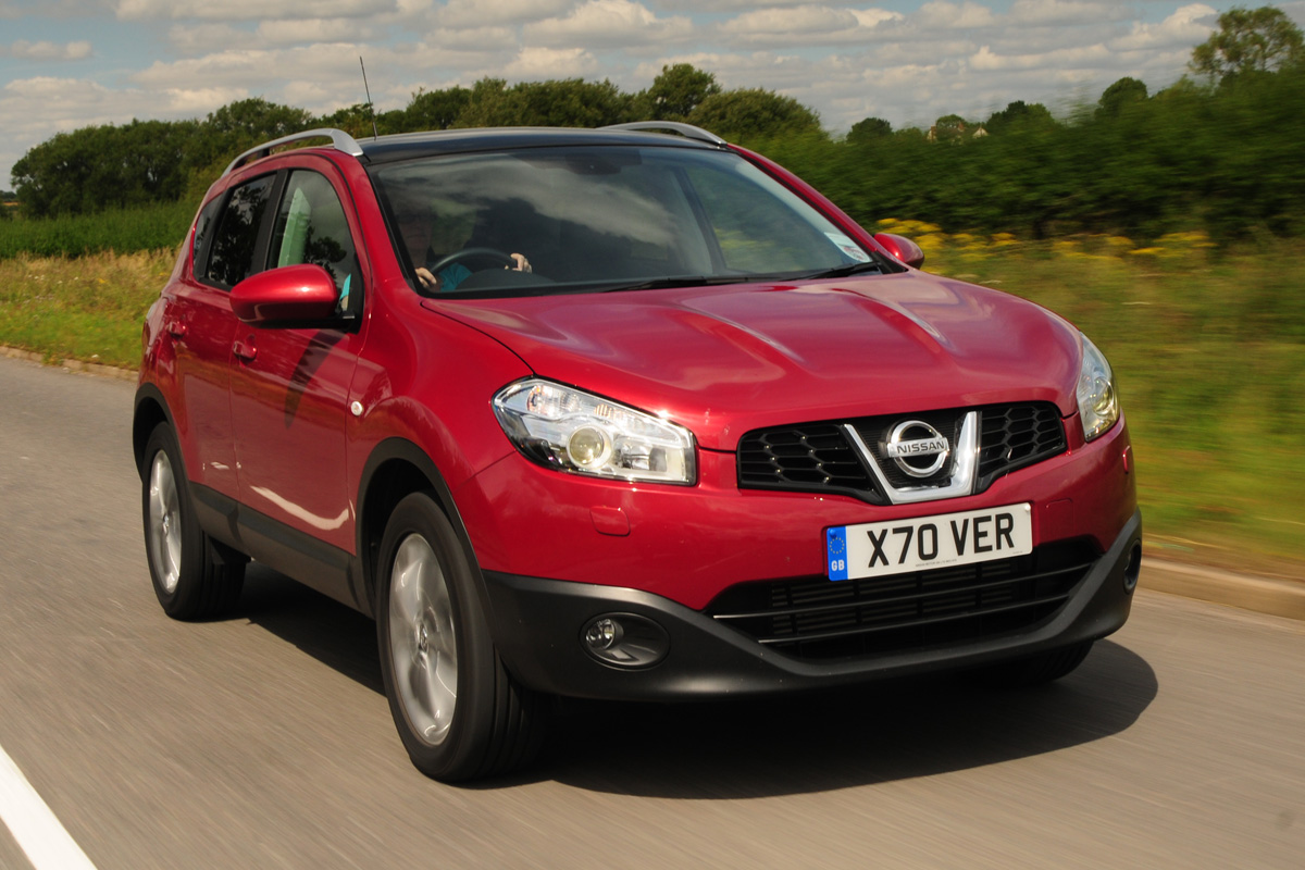 Nissan Qashqai front action