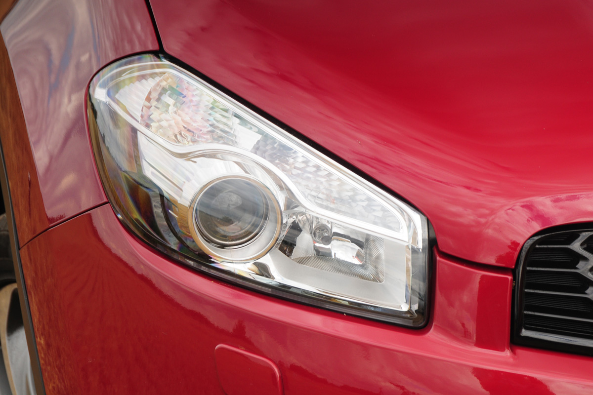 Nissan Qashqai light