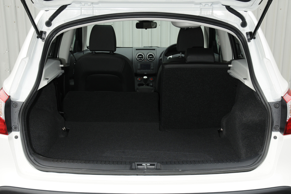 Nissan Qashqai boot