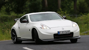 Nissan 370Z Nismo front cornering