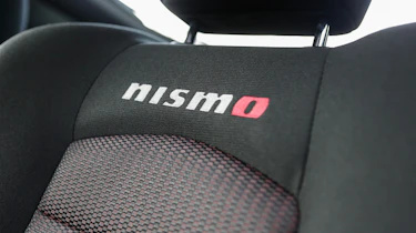 Nissan 370Z Nismo seat