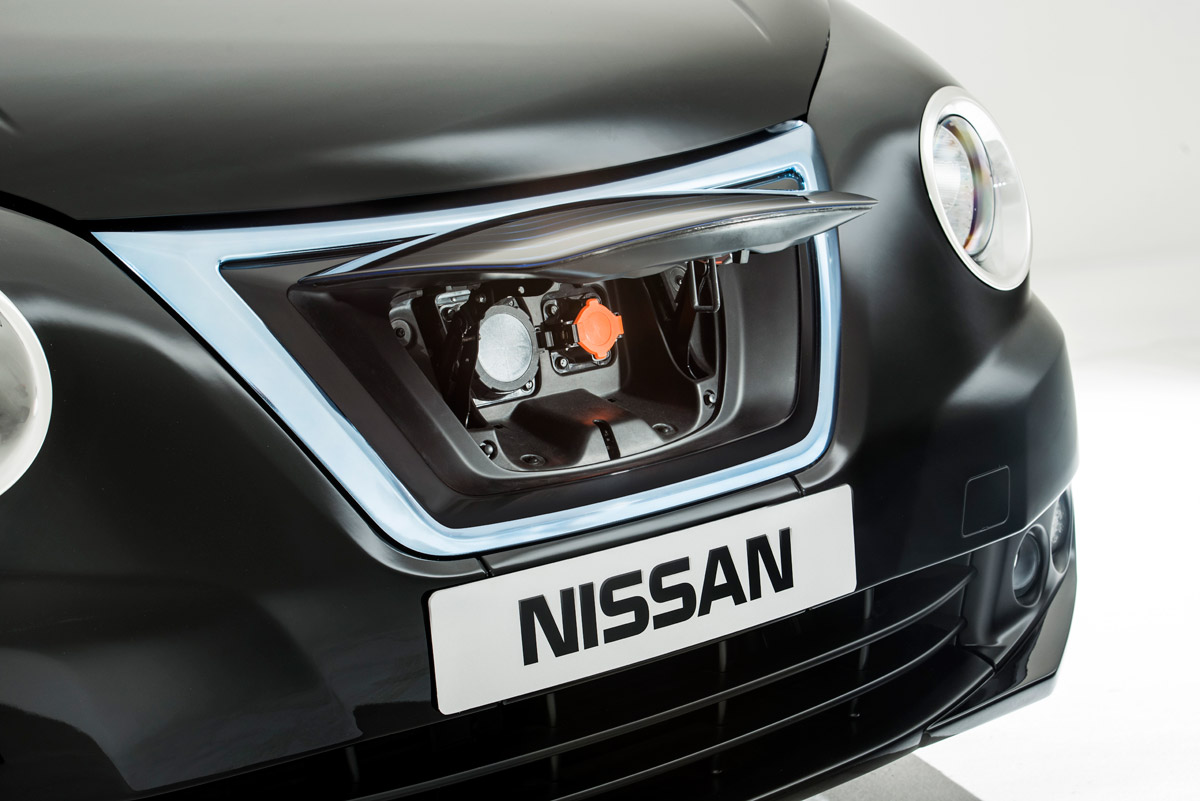 Nissan electric taxi 2015 charger