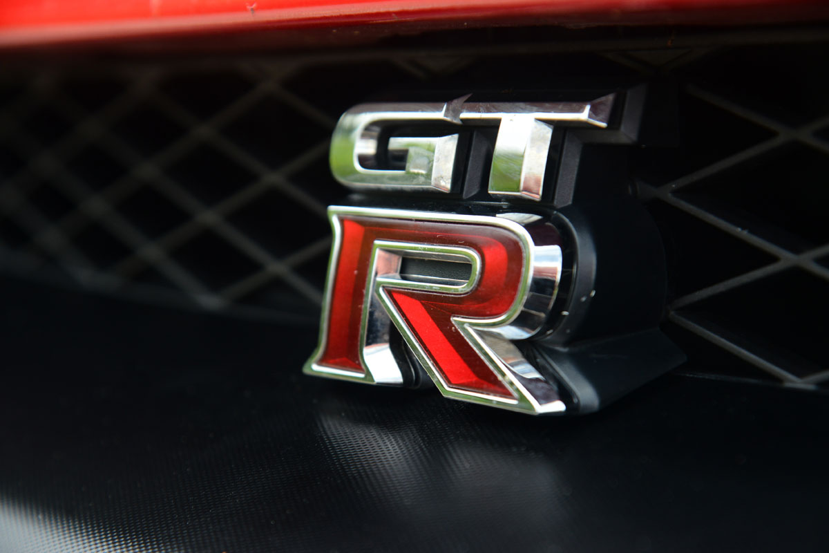 Nissan GT-R 2013 badge