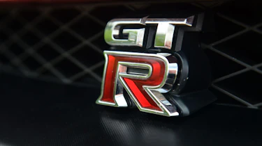 Nissan GT-R 2013 badge