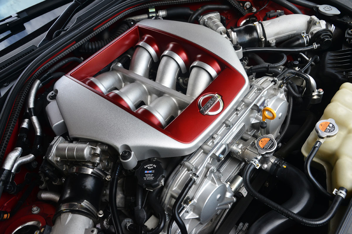 Nissan GT-R engine