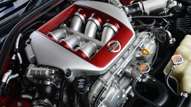 Nissan GT-R engine