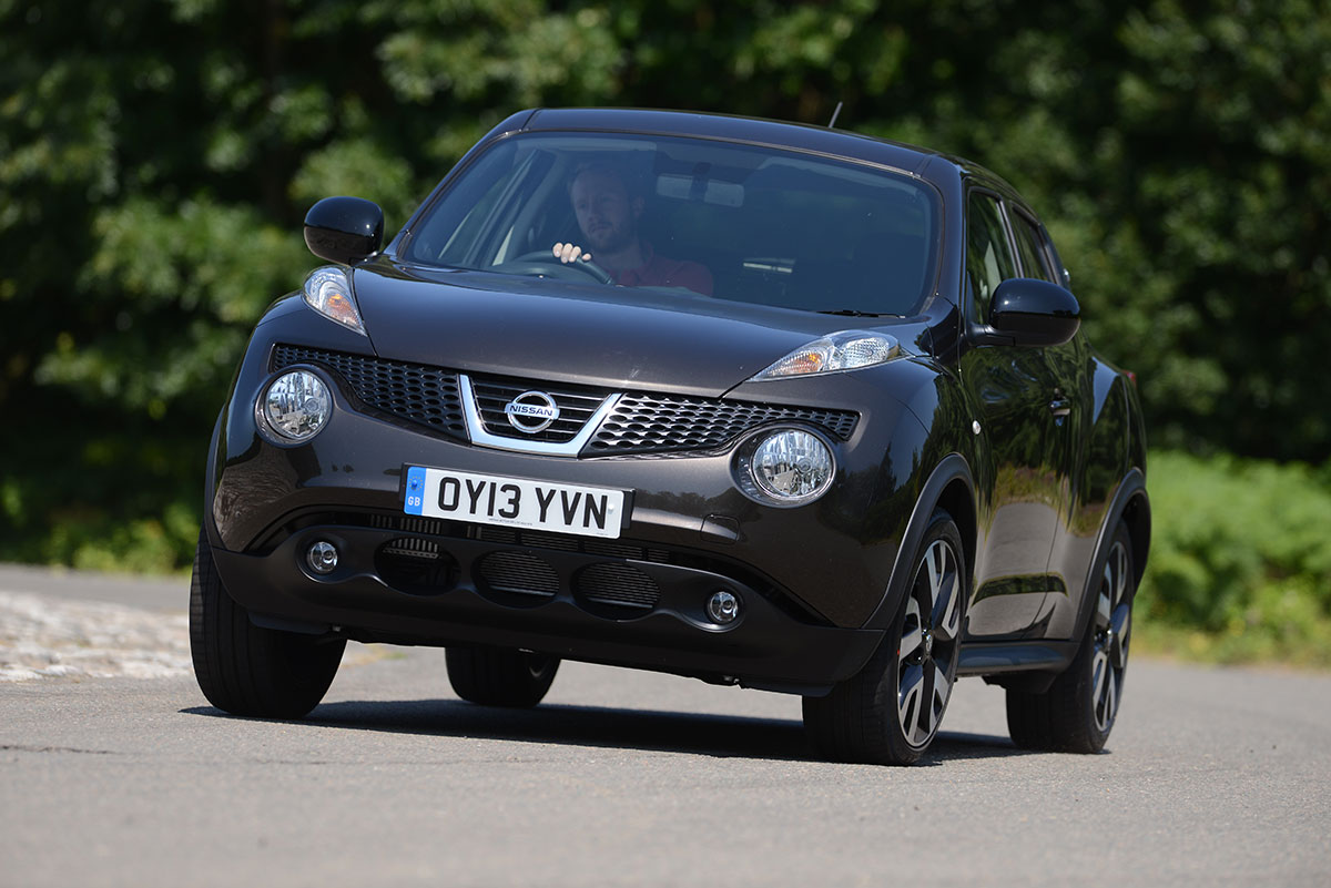 Nissan Juke front cornering