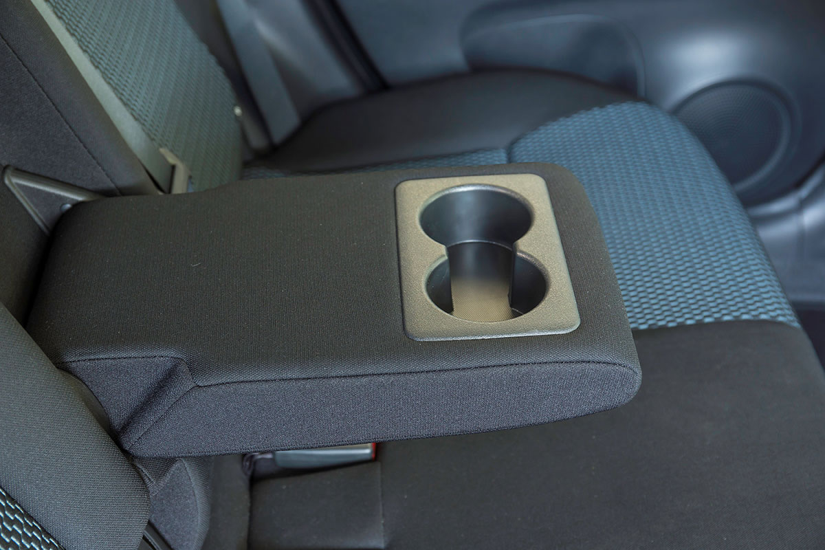 Nissan Note 1.2 DIG-S cup holders