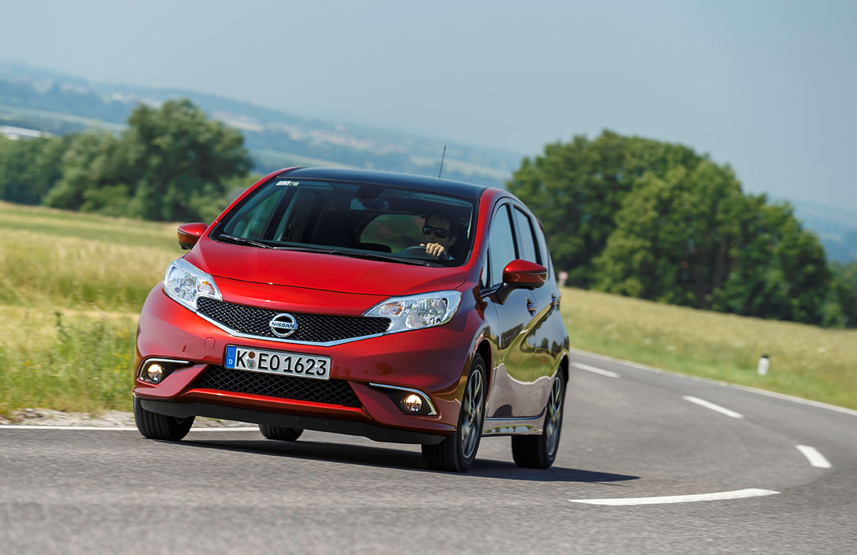 Nissan Note 1.2 DIG-S front cornering