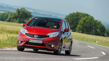 Nissan Note 1.2 DIG-S front cornering