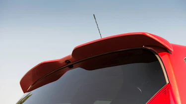 Nissan Note 1.2 DIG-S spoiler