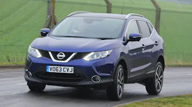 NIssan Qashqai diesel 2014 front action