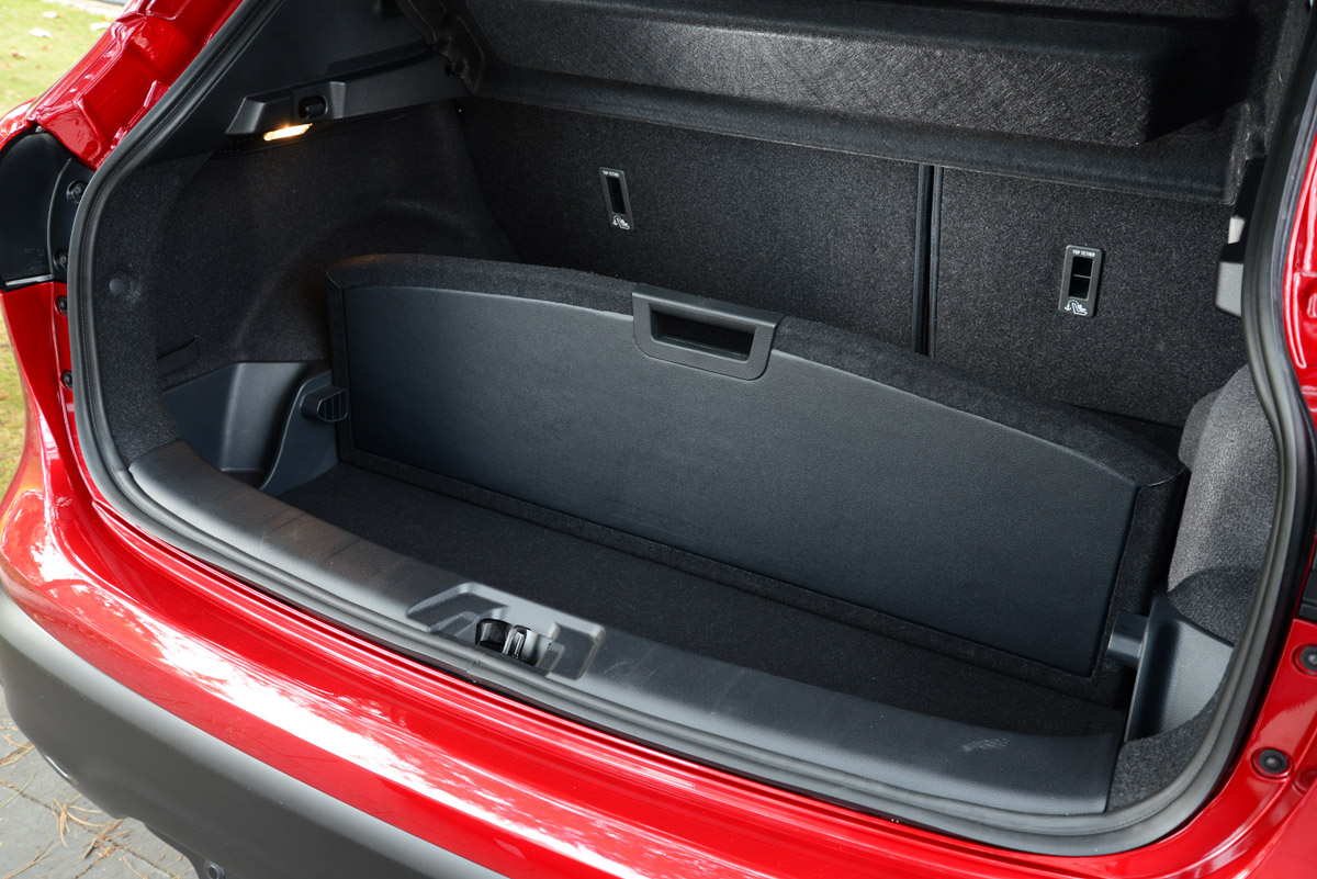 Nissan Qashqai Tekna 2014 boot