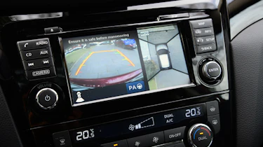 Nissan Qashqai Tekna 2014 camera