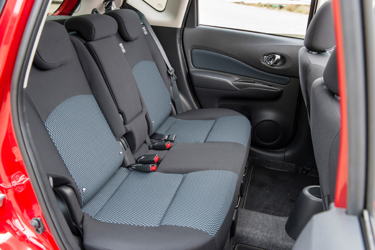 Nissan Note 2014 rear seats