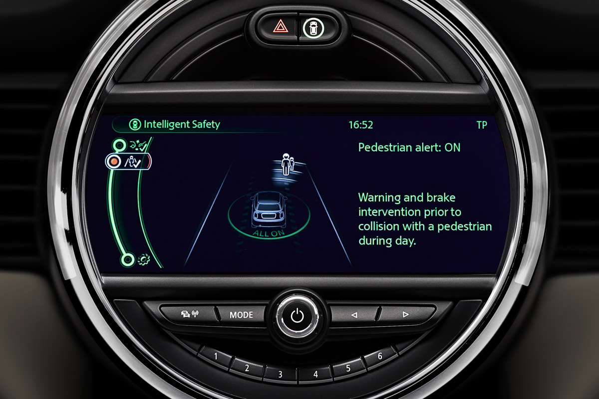 MINI distance control