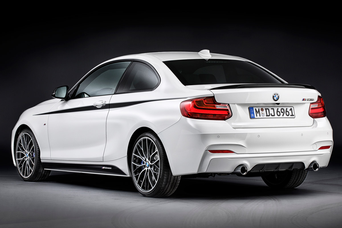 BMW M235i rear