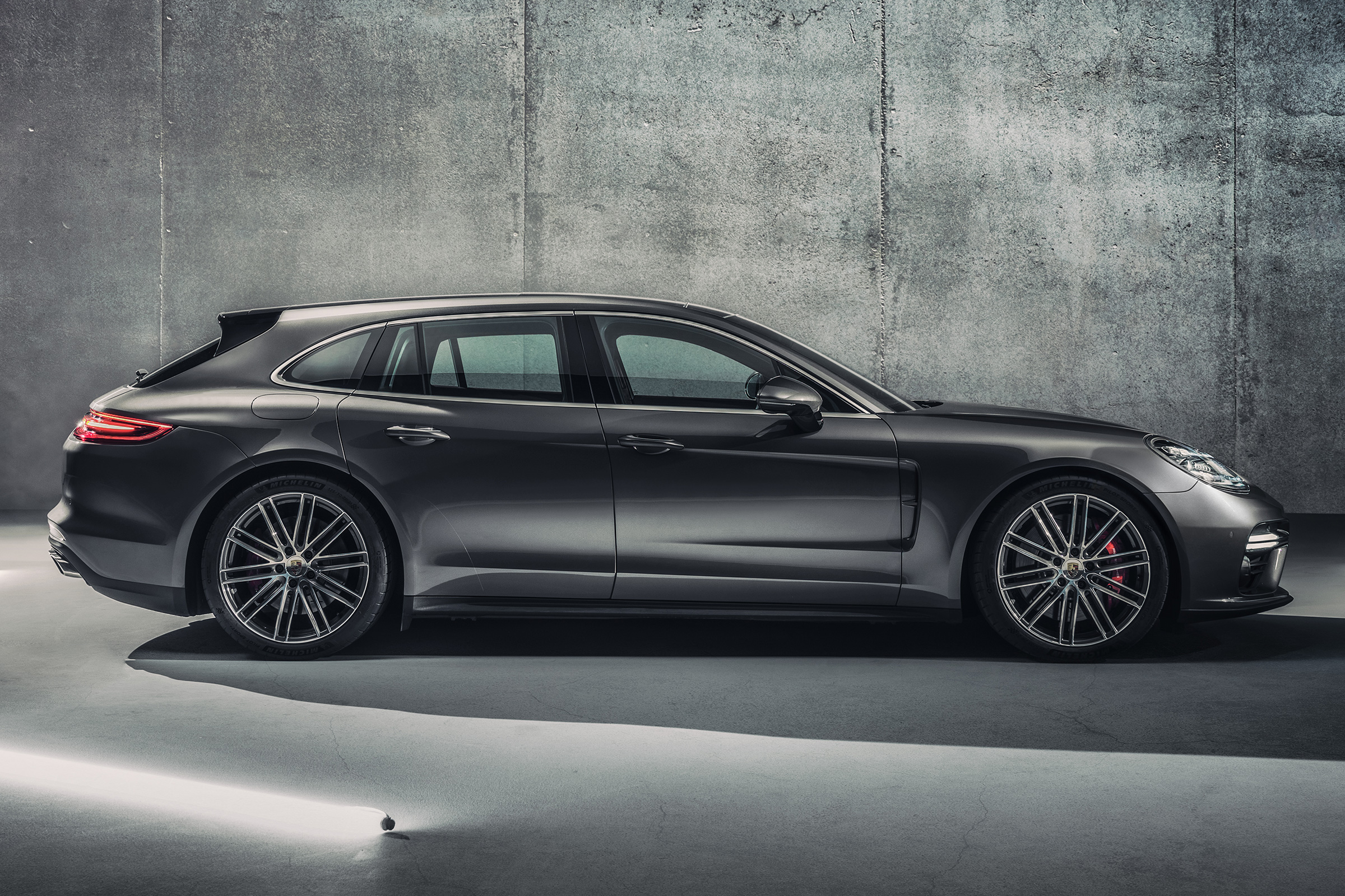Porsche Panamera Sport Turismo interior