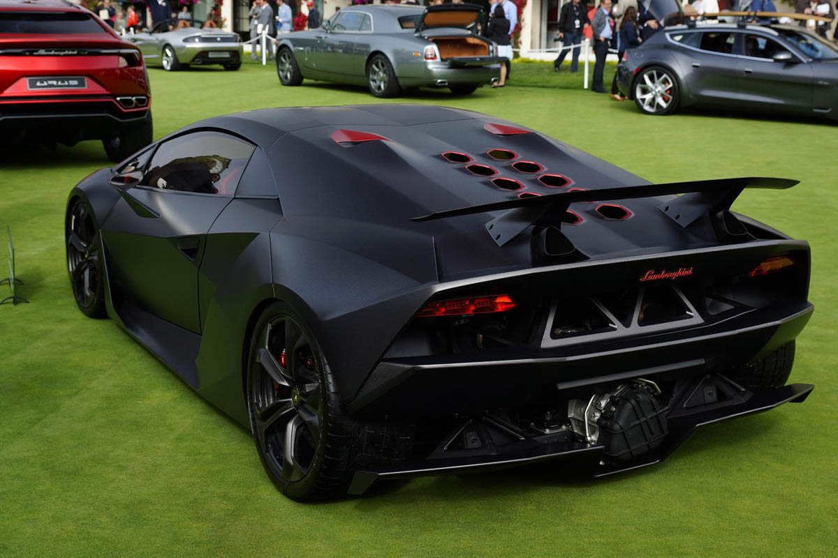Lamborghini Sesto Elemento