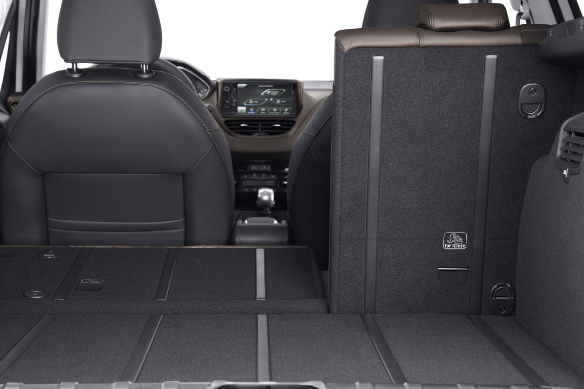 Peugeot 2008 boot partial