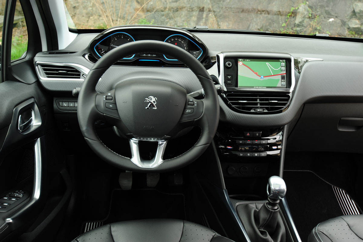 Peugeot 2008 dashboard