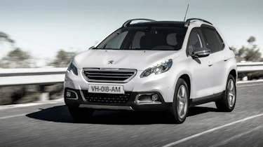 Peugeot 2008 front tracking