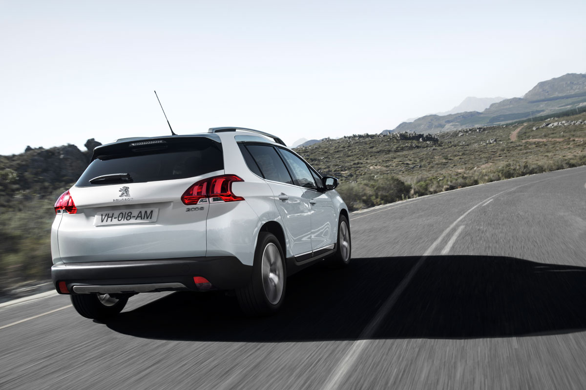 Peugeot 2008 rear tracking
