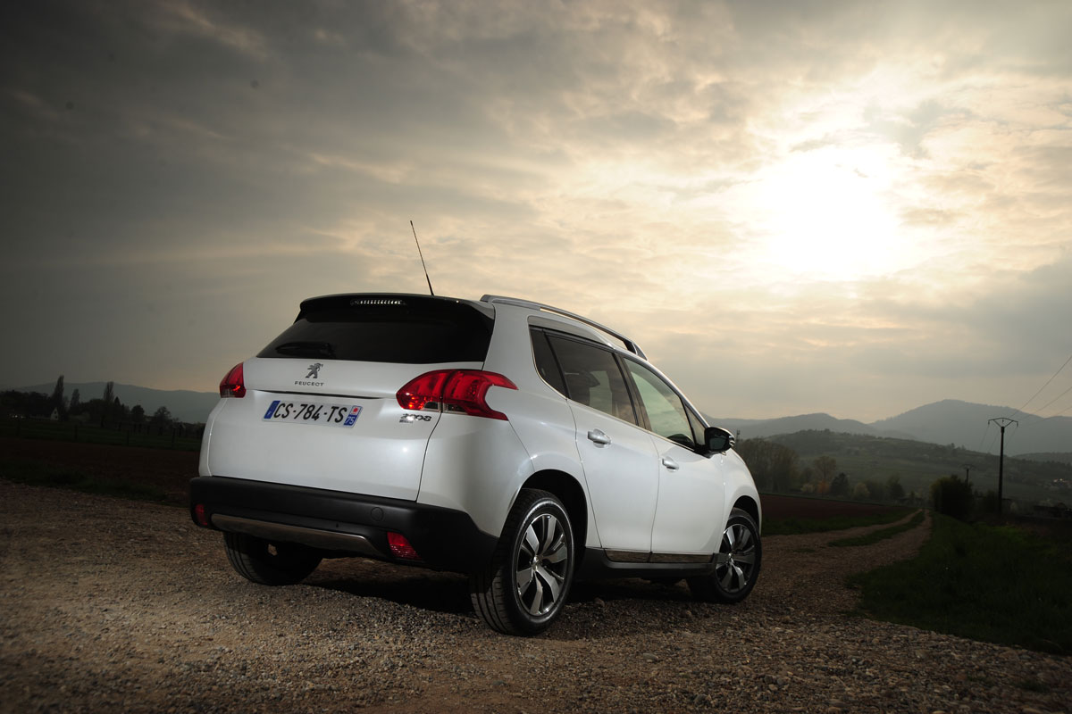 Peugeot 2008 rear static